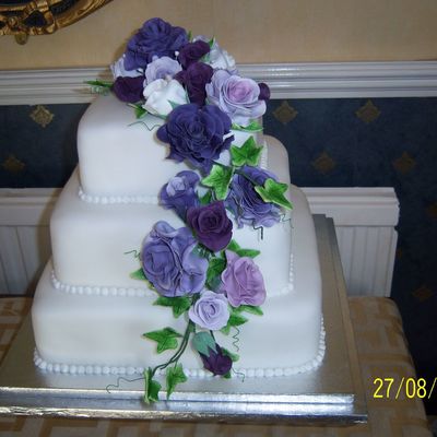 Roses Wedding Cake