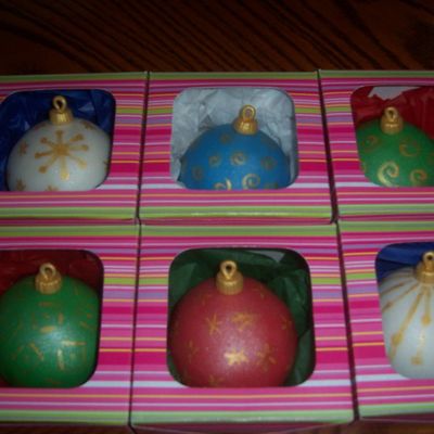 Ornament Cupcakes