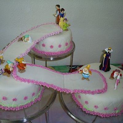 Snow White Princess Cake