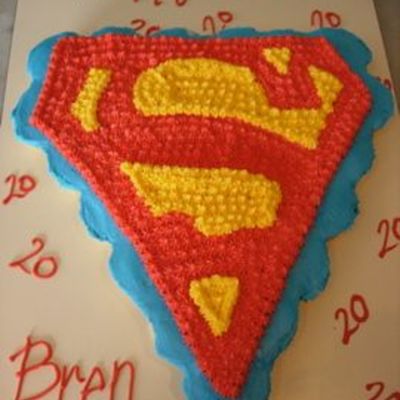 Superman Cupcake Cake