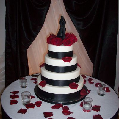 Black, Red And White Wedding Cake