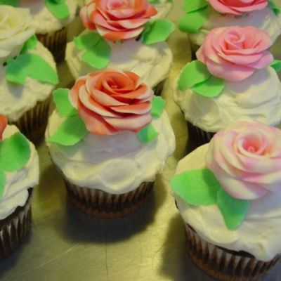 Valentine's Day Rose Cupcakes