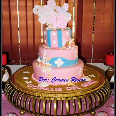 Preparado En Pasta Laminada Y Los Caracoles Corales Y Pulpo Estan Hecho En Tylose Lo Hize Para Mi Sobrina Que Cumplio 16 Anos