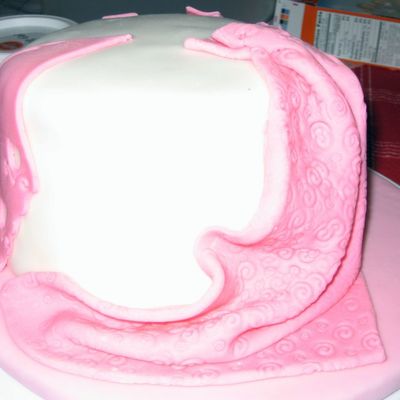 First Cake For Fondant & Gumpaste Course