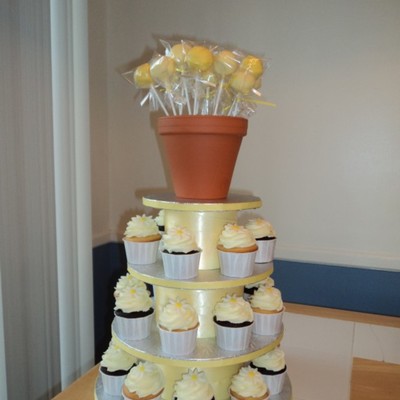 Daisy Cupcake Tower