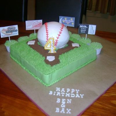 Baseball Cake