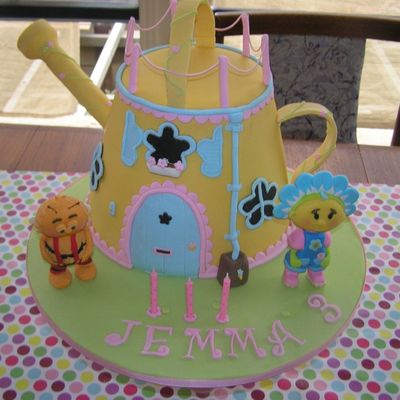 Fifi Forget-Me-Not Flowertot Cottage