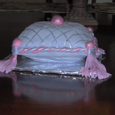 Pillow Cake