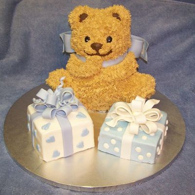 3D Teddy Bear With Presents