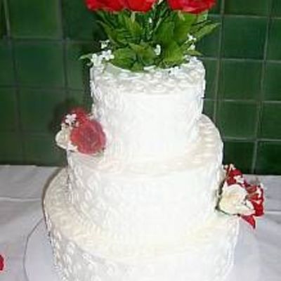 3 Tiered Round Wedding Cake