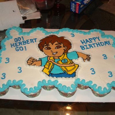 Diego Cupcake Cake