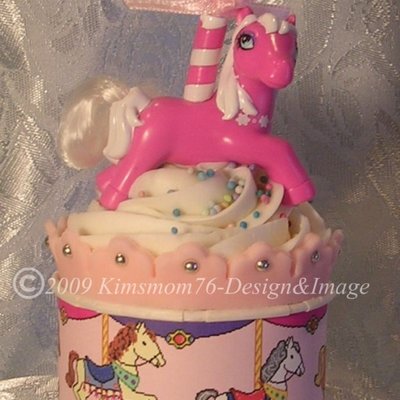 Carousel Cupcake Collar