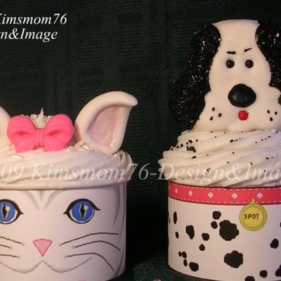 Cat And Dog Cupcake Collars