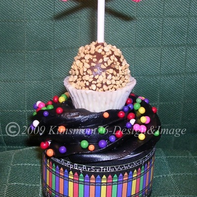 Teacher Back To School Cupcake Collar