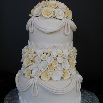 White And Ivory Roses