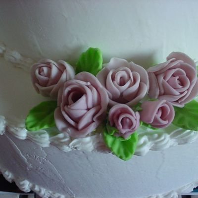Wedding Cake Flowers Closeup