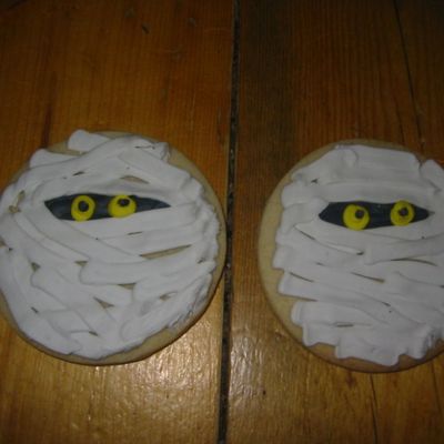 Mummy Cookies