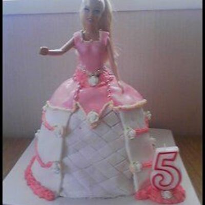Barbie Cake