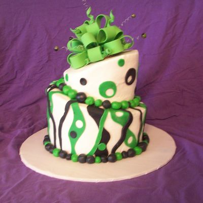 Green Topsy Turvy Cake