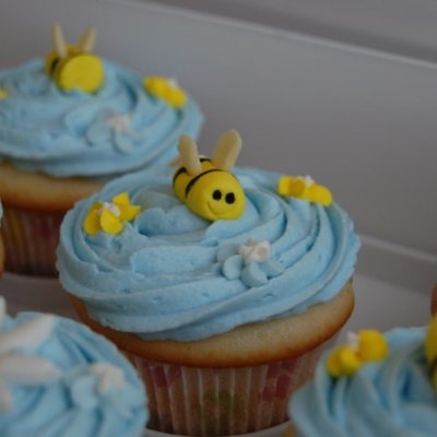 Bumble Bee Cupcakes