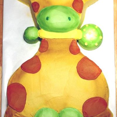 Giraffe Baby Shower Cake
