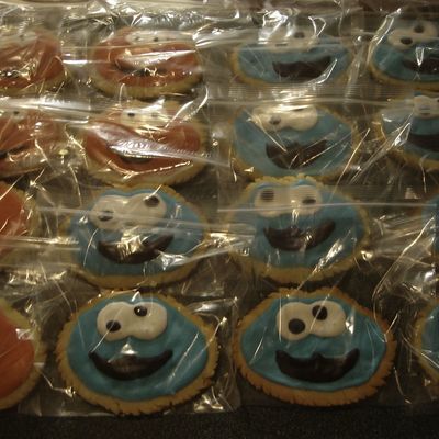 Elmo And Cookie Monster Cookies
