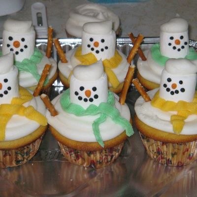 Snowmen Cupcakes