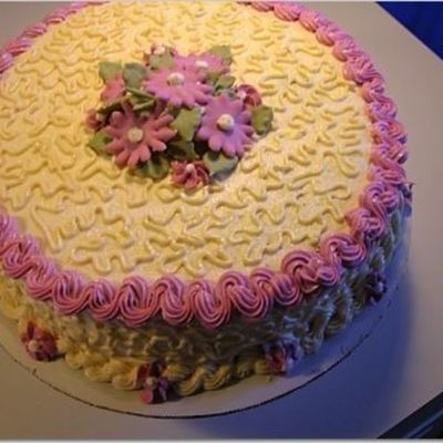 Cornelli Lace Cake