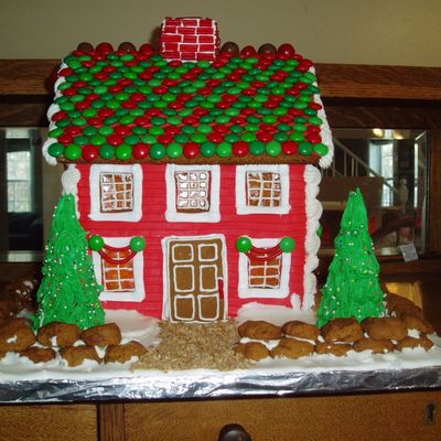 Saltbox Gingerbread House