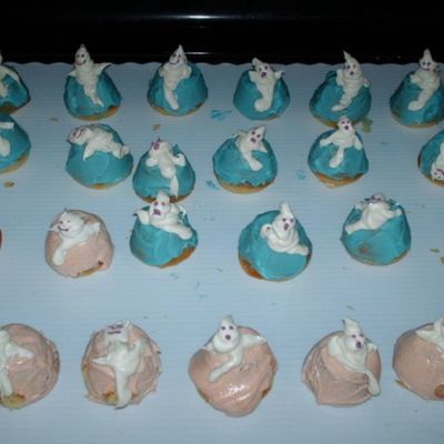 Mini Cupcake Ghosts