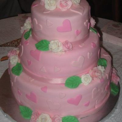 Pink Hearts And Roses Cake