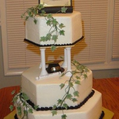 Graduation Cake With Fondant Ivy