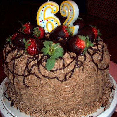 Chocolate Strawberry Drizzle Cake