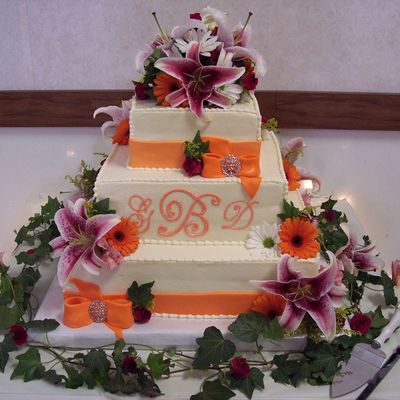 Giselleweddingcake.jpg