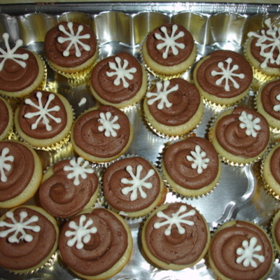 Snowflake Cupcakes