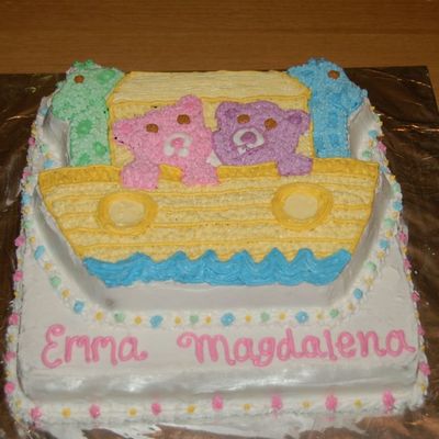 Buttercream Noah Arch