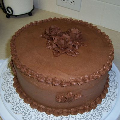 Chocolate Buttercream With Chocolate Bc Roses