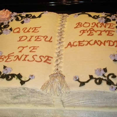 Book Cake