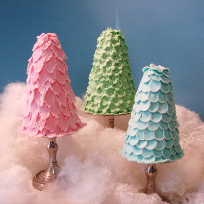 Holiday Topiary Cakelets