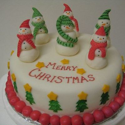 Merry Christmas Snowman Cake