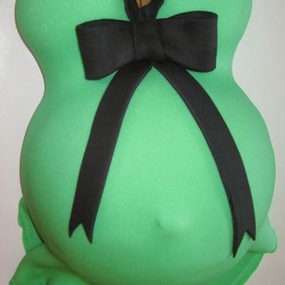 Pregnant Belly Cake
