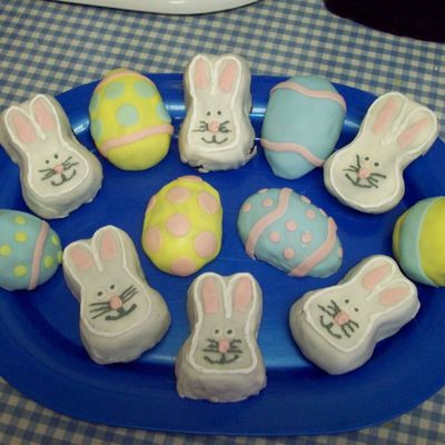 Easter Mini Cakes