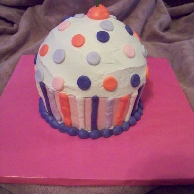 Giant Cupcake