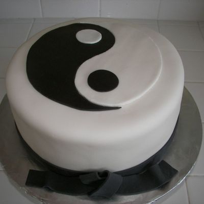 Yin Yang Cake