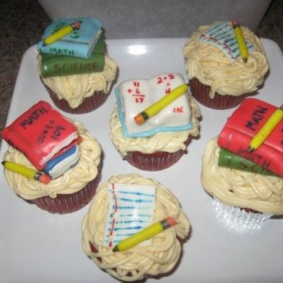 Matharoni Night Cupcakes 08