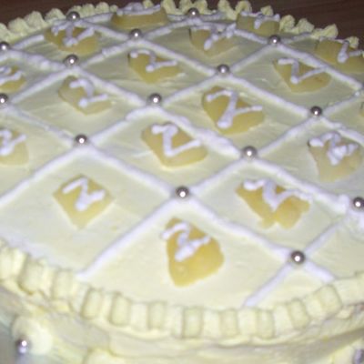 Fresh Cream Pineapple