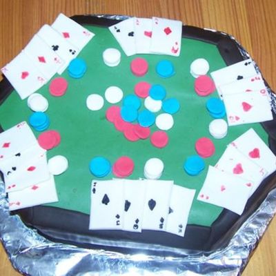 Poker Cake