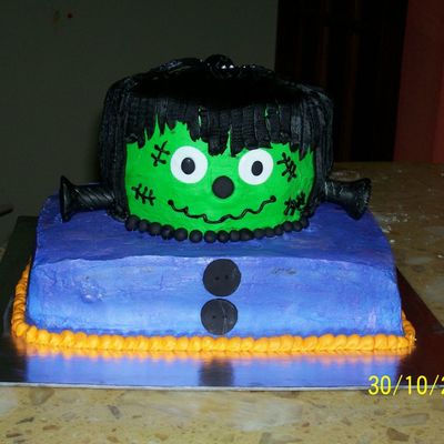 Frankie Halloween Cake