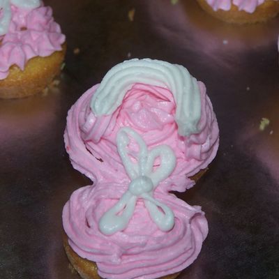 Mini Cupcake Booties