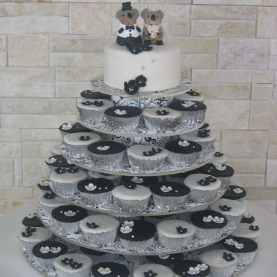 Black & White Cupcakes